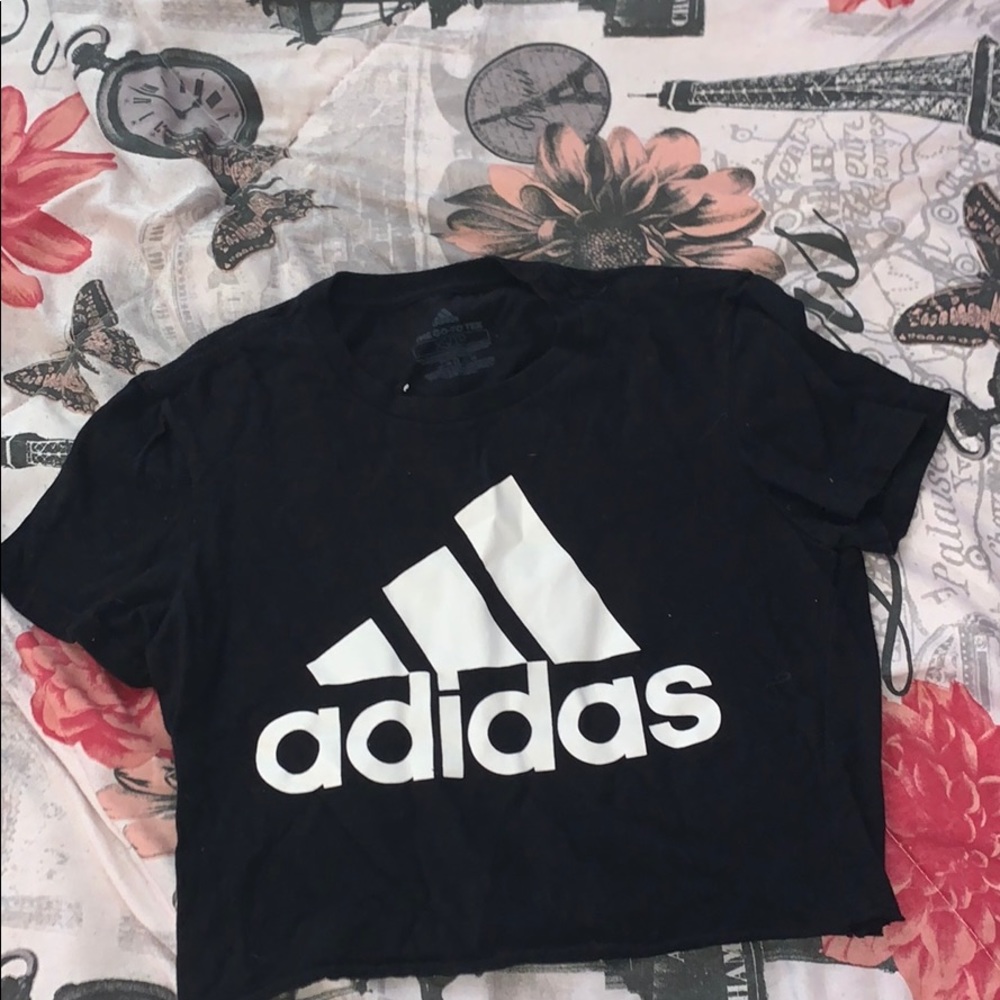 Adidas crop top tshirt XS